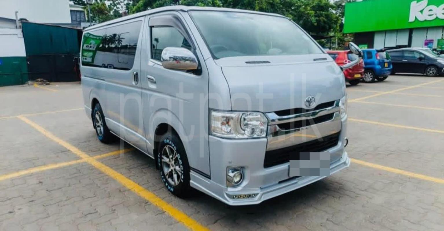 Toyota Hiace 2014 -  වෑන් රථය sale in Sri Lanka - patpat.lk
