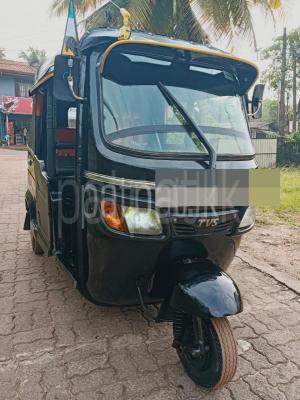 TVS Three Wheel 2015