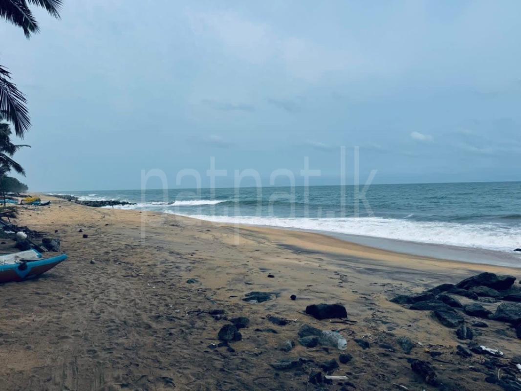 Residential Land for Sale in Marawila