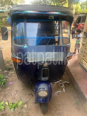 Bajaj Three Wheel 2006