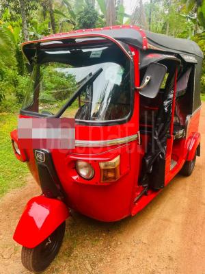 Bajaj Three Wheel 2010