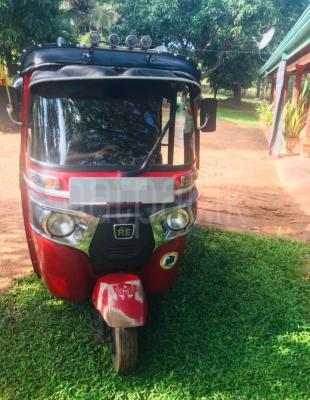 Bajaj Three Wheel 2016 - Reconditioned Three wheeler sale in Sri Lanka - patpat.lk