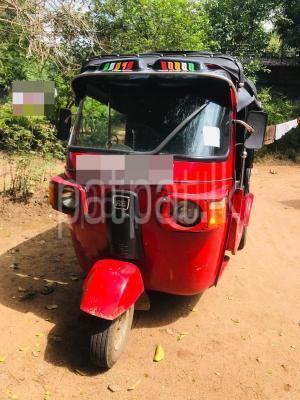 Bajaj Three Wheel 2010