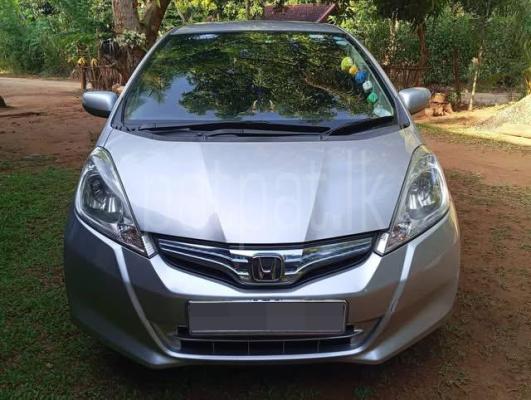 Honda Fit 2015 - භාවිතා කරන ලද කාර් sale in Sri Lanka - patpat.lk