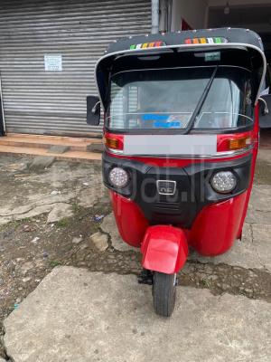Bajaj Three Wheel 2014 - Used Three wheeler sale in Sri Lanka - patpat.lk