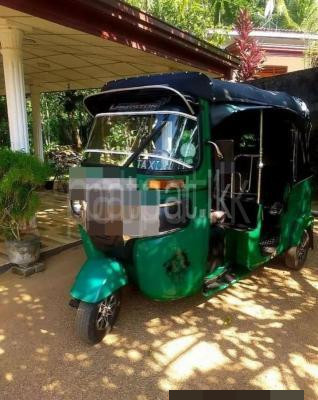 Bajaj Three Wheel 2015 - Reconditioned Three wheeler sale in Sri Lanka - patpat.lk