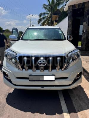 Toyota Land Cruiser Prado 2015 - பயன்படுத்தப்பட்டது SUV sale in Sri Lanka - patpat.lk