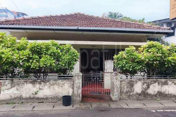 Commercial Land for Sale in Bambalapitiya (Colombo 04)