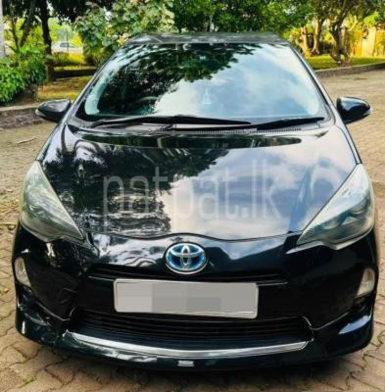 Toyota Aqua 2014 -  Car sale in Sri Lanka - patpat.lk