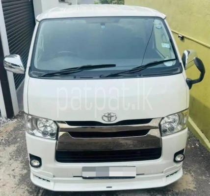 Toyota Hiace 2016