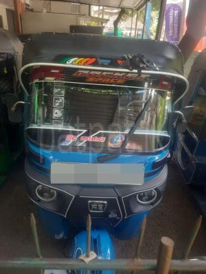 Bajaj Three Wheel 2015 -  முச்சக்கர வண்டி sale in Sri Lanka - patpat.lk