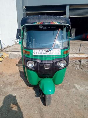 Bajaj Three Wheel 2015