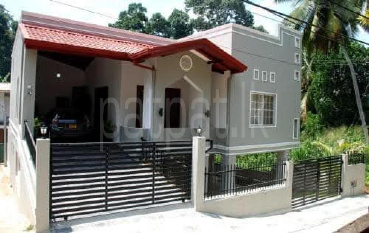 House for Sale in Peradeniya