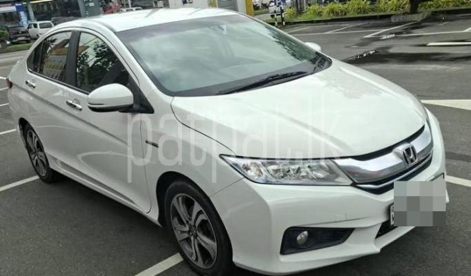 Honda Grace 2017 - Used Car sale in Sri Lanka - patpat.lk