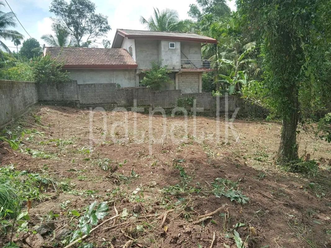 Residential Land for Sale in Pamunugama
