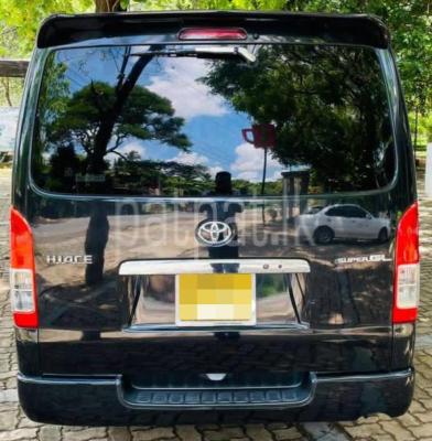 Toyota Hiace 2015 - பயன்படுத்தப்பட்டது வேன் sale in Sri Lanka - patpat.lk