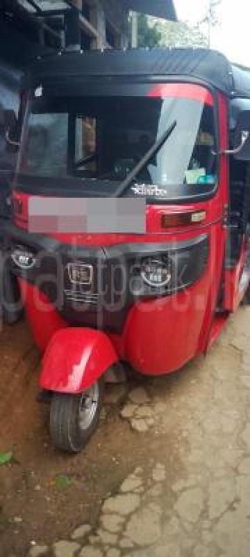 Bajaj 4 stroke 2015 - Used Three wheeler sale in Sri Lanka - patpat.lk