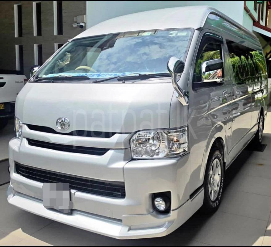 Toyota Hiace 2016 -  வேன் sale in Sri Lanka - patpat.lk