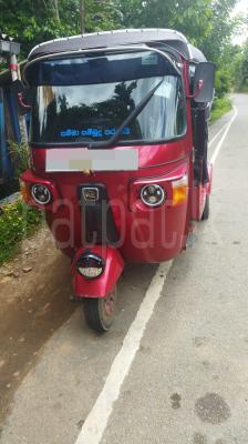 Bajaj 4 stroke 2011 - பயன்படுத்தப்பட்டது முச்சக்கர வண்டி sale in Sri Lanka - patpat.lk