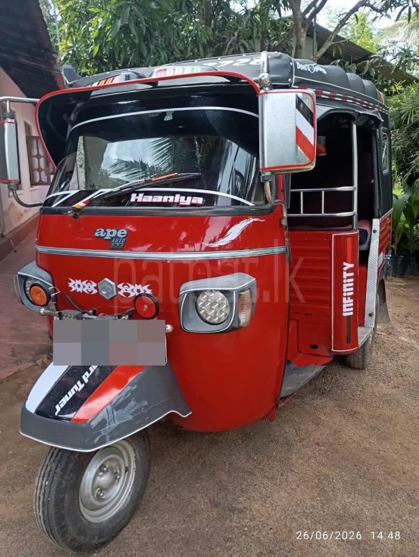 Piaggio Three Wheel 2015 - භාවිතා කරන ලද ත්‍රිරෝද රථය sale in Sri Lanka - patpat.lk