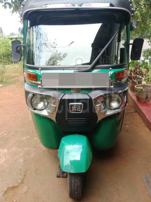 Bajaj Three Wheel 2016