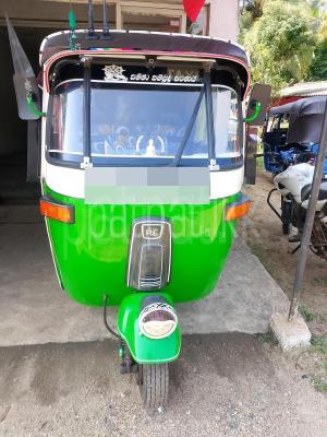 Bajaj Three Wheel 2004