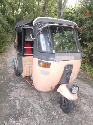 Bajaj Three Wheel 2009 - பயன்படுத்தப்பட்டது முச்சக்கர வண்டி sale in Sri Lanka - patpat.lk