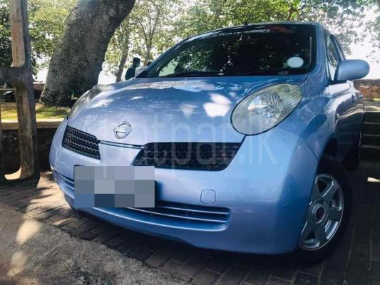 Nissan March 2002