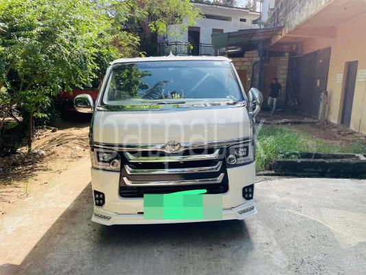 Toyota Hiace 2007 - பயன்படுத்தப்பட்டது வேன் sale in Sri Lanka - patpat.lk