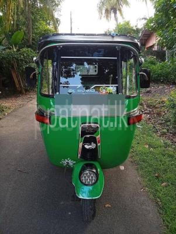 Bajaj 2 stroke 2005 -  Three wheeler sale in Sri Lanka - patpat.lk