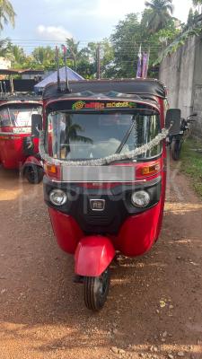 Bajaj Three Wheel 2014 - பயன்படுத்தப்பட்டது முச்சக்கர வண்டி sale in Sri Lanka - patpat.lk
