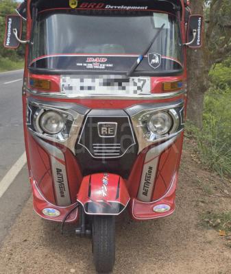 Bajaj Three Wheel 2015 - භාවිතා කරන ලද ත්‍රිරෝද රථය sale in Sri Lanka - patpat.lk