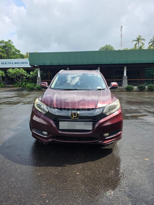 Honda Vezel 2014 -  SUV sale in Sri Lanka - patpat.lk