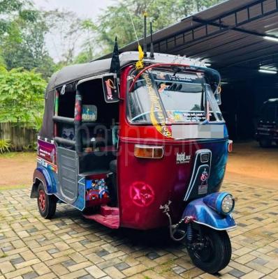 Bajaj Three Wheel 2001