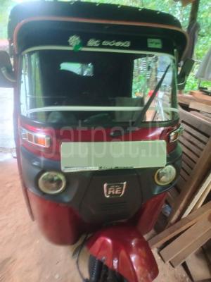 Bajaj 4 stroke 2015 - භාවිතා කරන ලද ත්‍රිරෝද රථය sale in Sri Lanka - patpat.lk