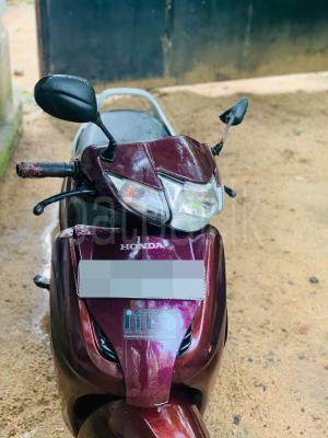 Honda Activa 2016 - பயன்படுத்தப்பட்டது பைக் sale in Sri Lanka - patpat.lk
