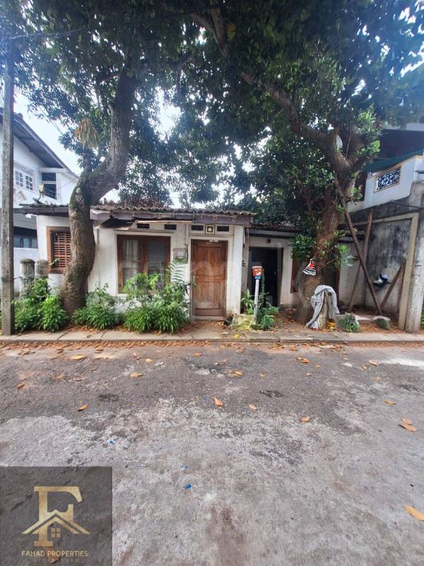 Residential Land for Sale in Mount Lavinia