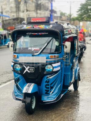 Bajaj Three Wheel 2015