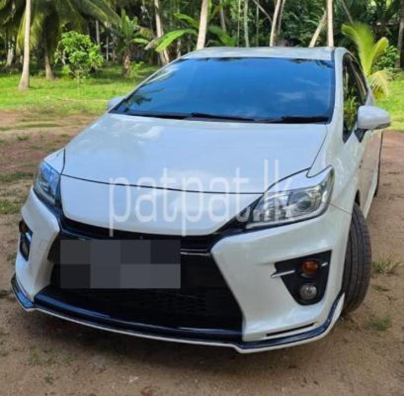 Toyota Prius 2012 -  කාර් sale in Sri Lanka - patpat.lk