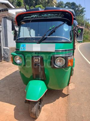 Bajaj Three Wheel 2011