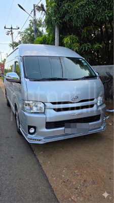 Toyota Hiace 2015 - Used Van sale in Sri Lanka - patpat.lk