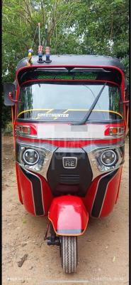 Bajaj Three Wheel 2016