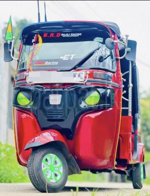 Bajaj 4 stroke 2015 -  ත්‍රිරෝද රථය sale in Sri Lanka - patpat.lk