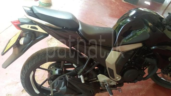 Yamaha FZ 2018