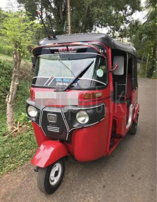 Bajaj Three Wheel 2015