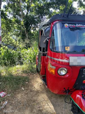 Bajaj 4 stroke 2010 - Reconditioned Three wheeler sale in Sri Lanka - patpat.lk