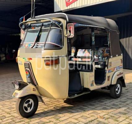 Bajaj Three Wheel 2005