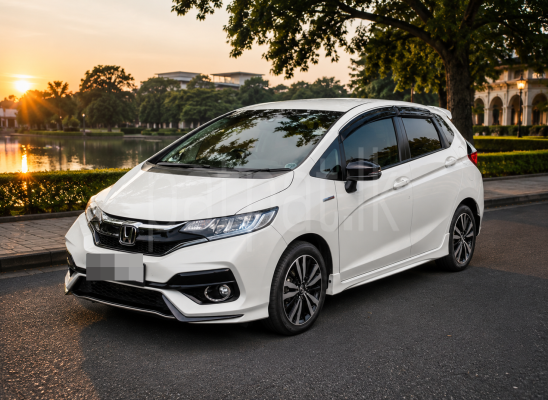 Honda FIT S HYBRID 2017 - பயன்படுத்தப்பட்டது கார் sale in Sri Lanka - patpat.lk