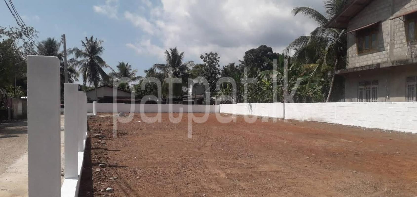 Residential Land for Sale in Athurugiriya