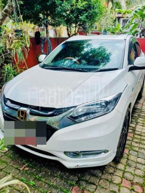 Honda Vezel 2013 -  SUV රථය sale in Sri Lanka - patpat.lk